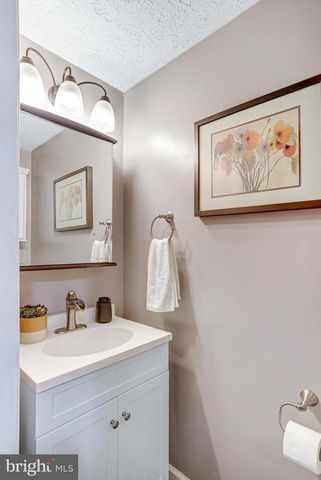 4888 SUGAR MAPLE LN, Dumfries, VA 22025