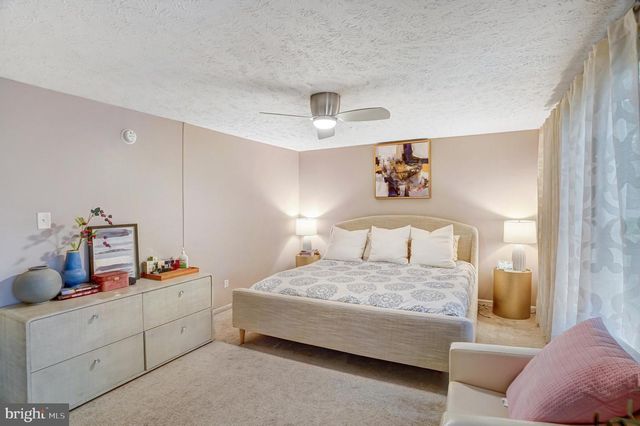 4888 SUGAR MAPLE LN, Dumfries, VA 22025