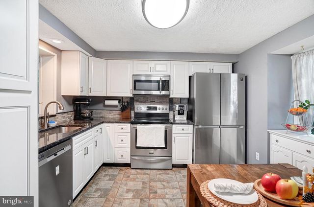 4888 SUGAR MAPLE LN, Dumfries, VA 22025