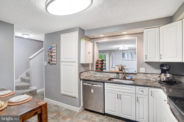 4888 SUGAR MAPLE LN, Dumfries, VA 22025