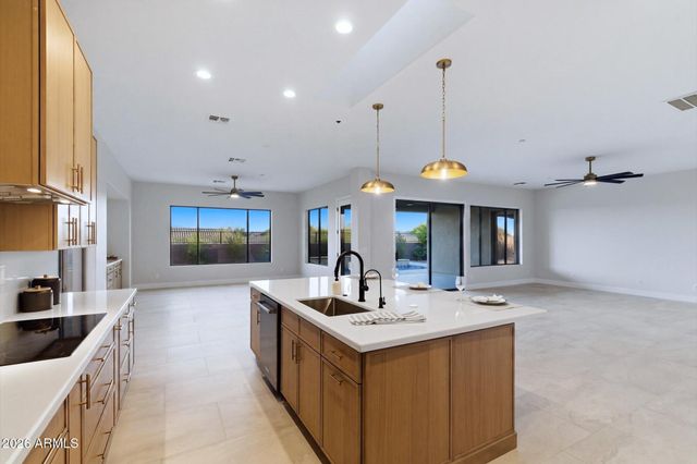 1435 W WHITMAN Court, Anthem, AZ 85086