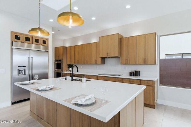 1435 W WHITMAN Court, Anthem, AZ 85086
