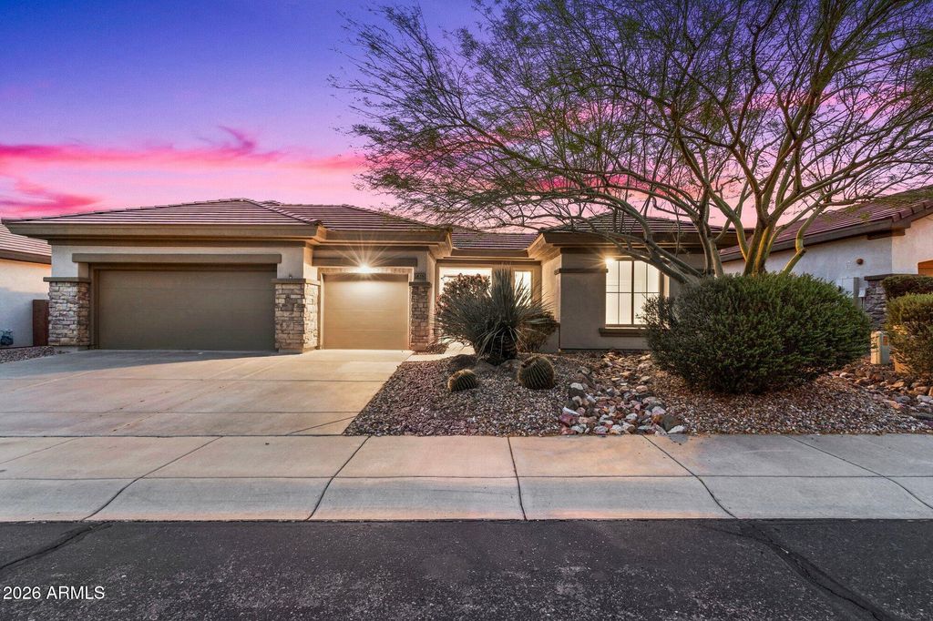 1435 W WHITMAN Court, Anthem, AZ 85086 — exterior