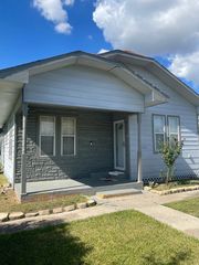 2211 17th Street, Port Arthur, TX 77640