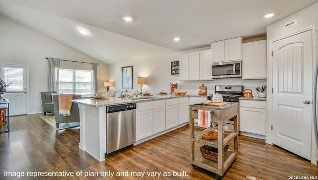 129 Bruce Cv, Mico, TX 78056