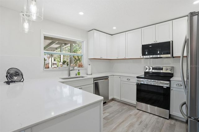 7266 TROPICAL DRIVE, Weeki Wachee, FL 34607