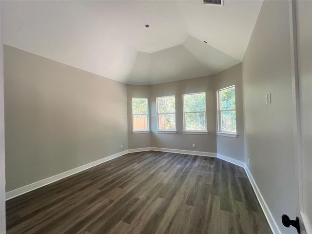 28807 Champion Oaks Dr, Magnolia, TX 77354