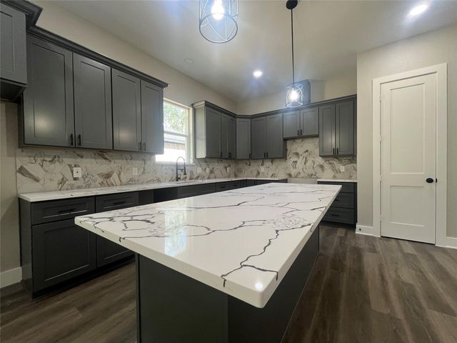 28807 Champion Oaks Dr, Magnolia, TX 77354