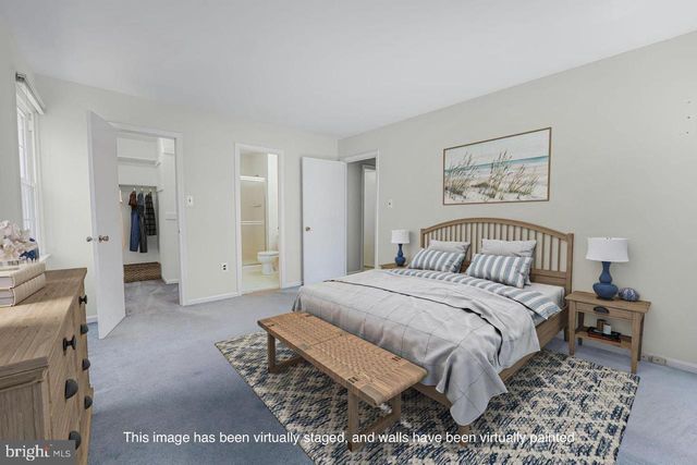 5112 BRADFIELD DR, Annandale, VA 22003