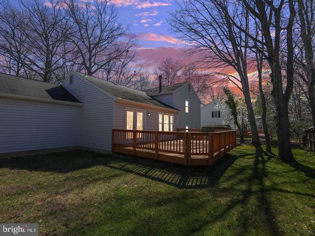 5112 BRADFIELD DR, Annandale, VA 22003