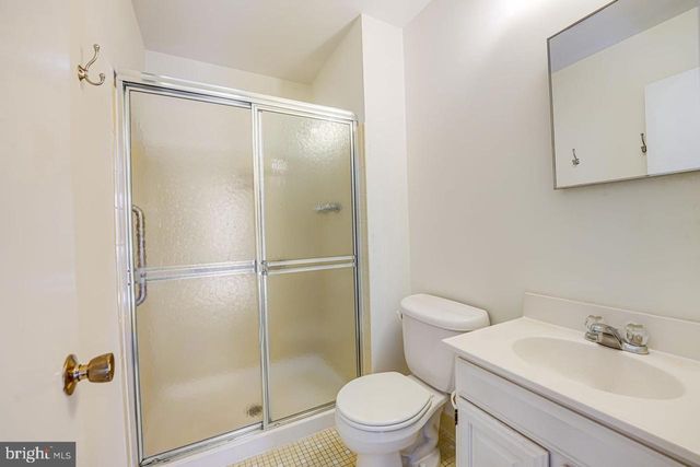 5112 BRADFIELD DR, Annandale, VA 22003