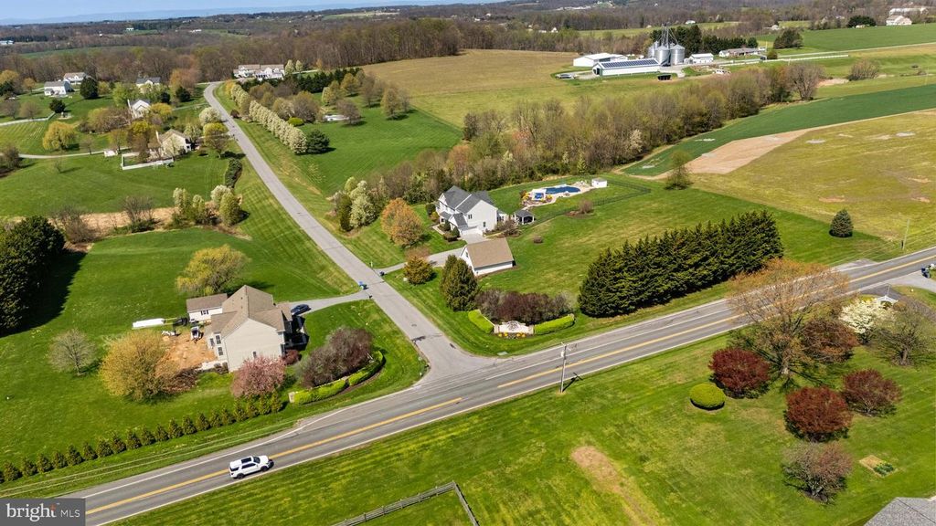 Image 13 of property listing at FARMINGTON, Woodbine, MD 21797