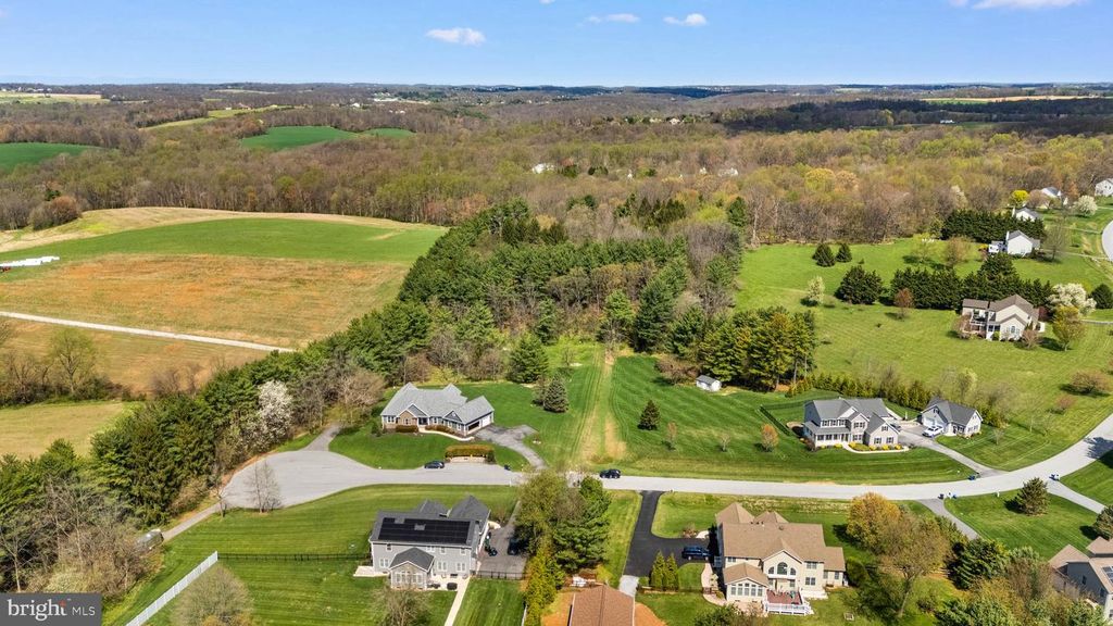 Image 2 of property listing at FARMINGTON, Woodbine, MD 21797