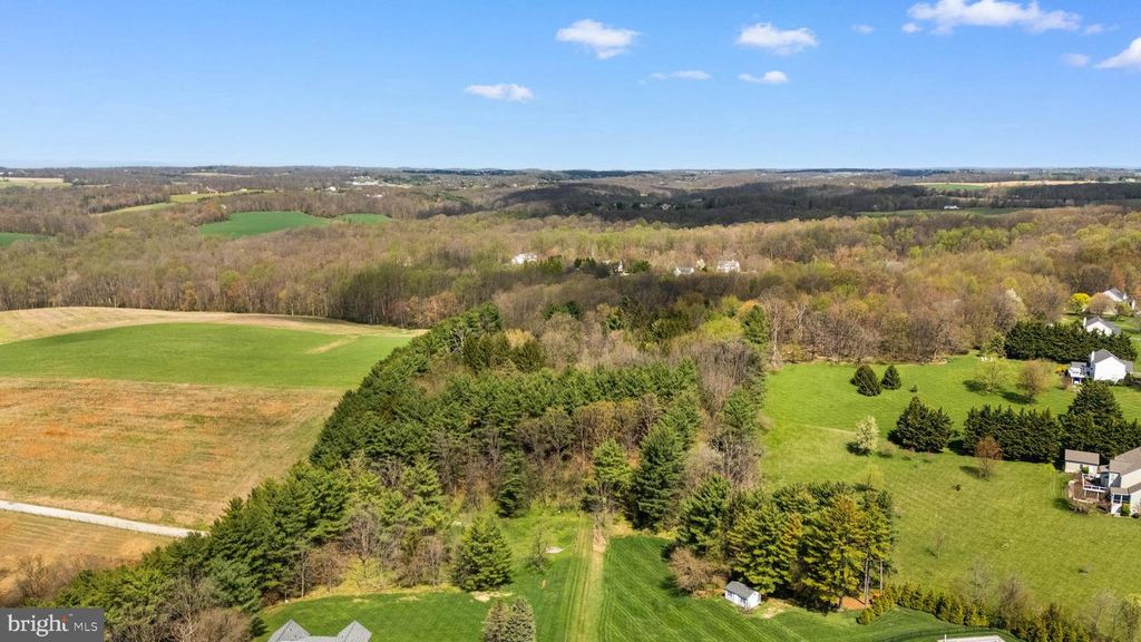 Image 9 of property listing at FARMINGTON, Woodbine, MD 21797