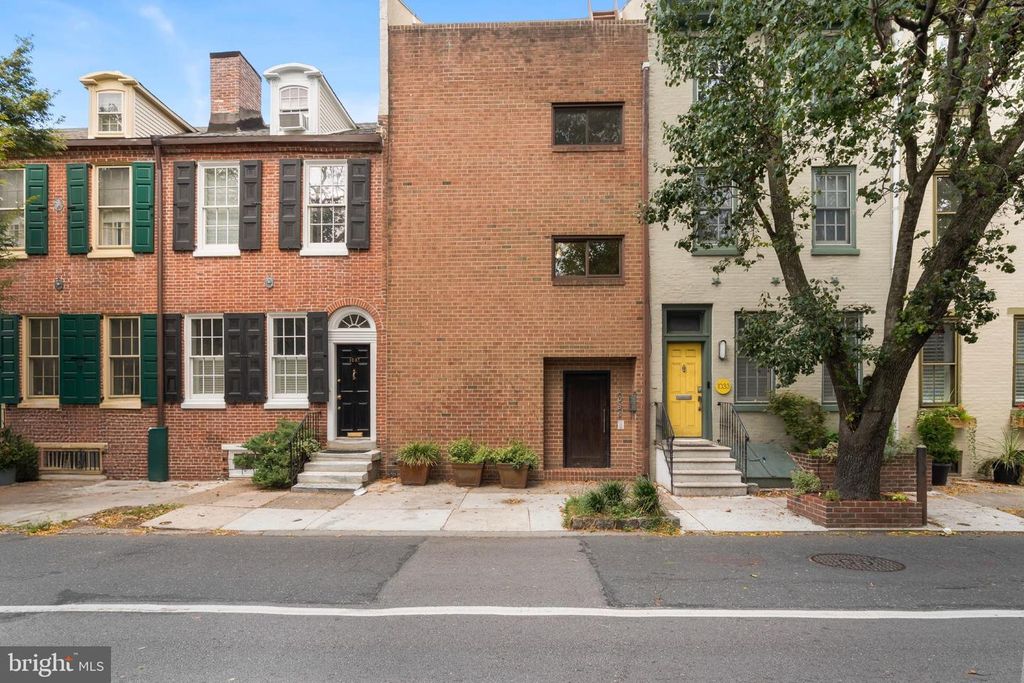 1 ALDER CT, Philadelphia, PA 19147