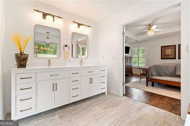 5025 Lakewood Drive, Acworth, GA 30101