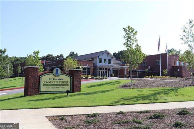 5025 Lakewood Drive, Acworth, GA 30101