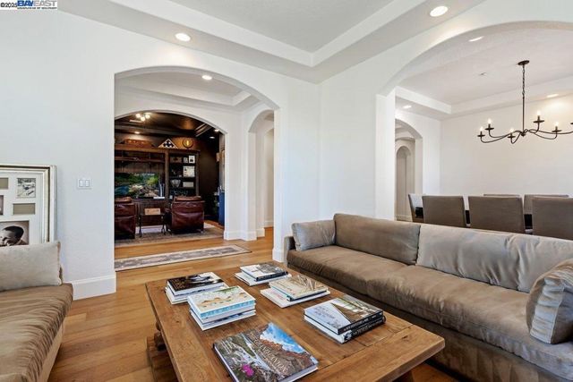 3335 Kellogg Creek Rd, Brentwood, CA 94514