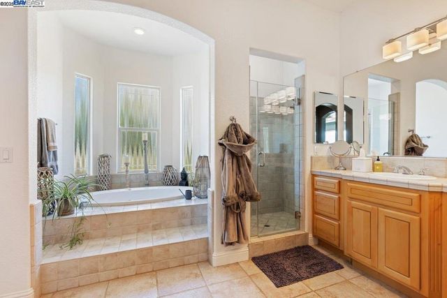 3335 Kellogg Creek Rd, Brentwood, CA 94514