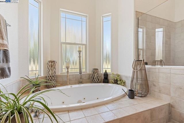 3335 Kellogg Creek Rd, Brentwood, CA 94514