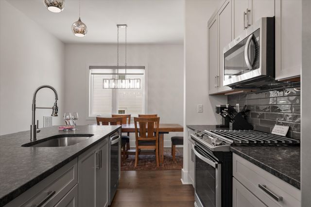 800 Vibe Pl, Nashville, TN 37216