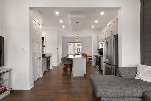 800 Vibe Pl, Nashville, TN 37216