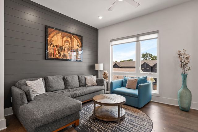 800 Vibe Pl, Nashville, TN 37216