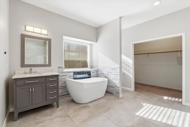 6715 Trimstone Drive, Pasadena, TX 77505