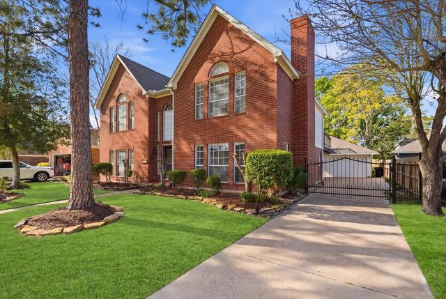 6715 Trimstone Drive, Pasadena, TX 77505