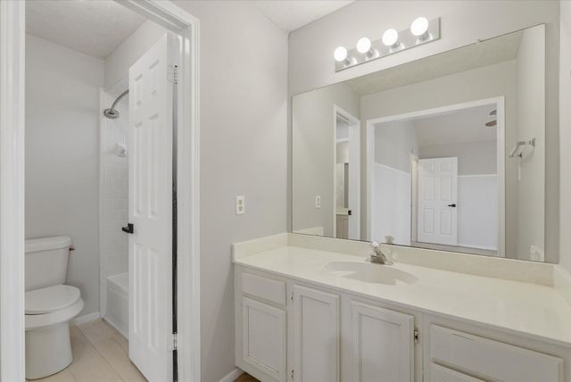 6715 Trimstone Drive, Pasadena, TX 77505