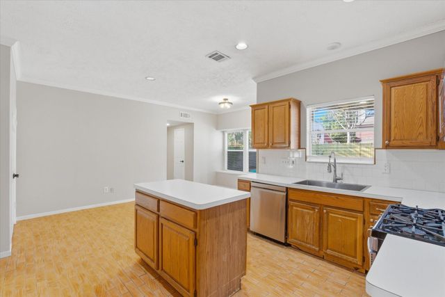 6715 Trimstone Drive, Pasadena, TX 77505