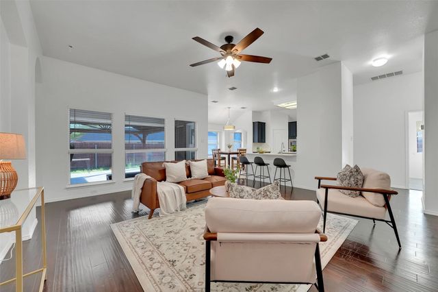 4106 Kite Lane, Mansfield, TX 76063