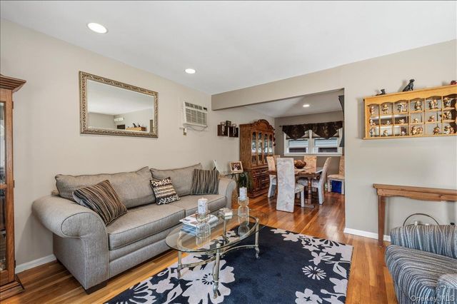 2565 Natta Boulevard, Bellmore, NY 11710