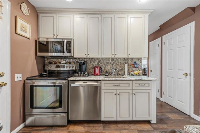 2565 Natta Boulevard, Bellmore, NY 11710