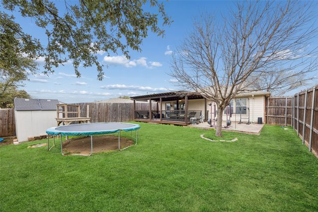 1577 Chivalry Lane, Little Elm, TX 75068