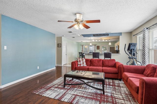 1577 Chivalry Lane, Little Elm, TX 75068