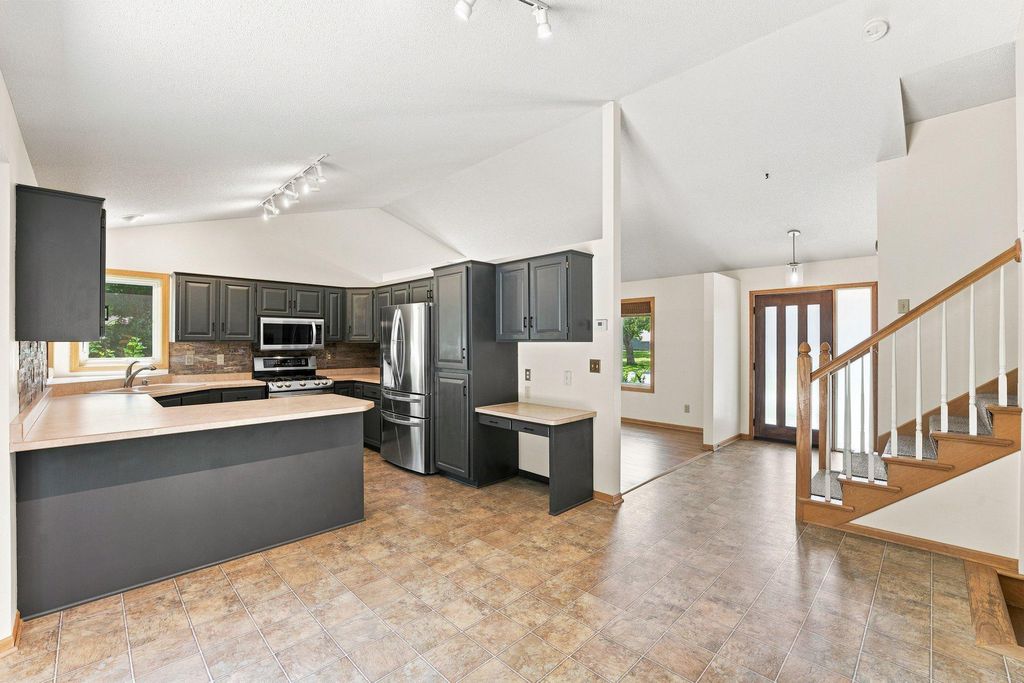 3698 Willbrook Court, Eagan, MN 55123 — photo 4