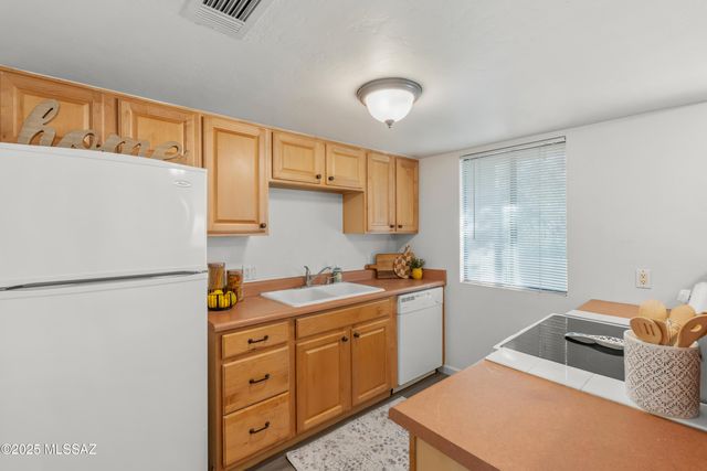 455 W Kelso St Apt 222, Tucson, AZ 85705