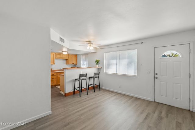 455 W Kelso St Apt 222, Tucson, AZ 85705