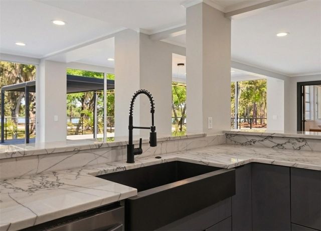 4942 HUBNER CIRCLE, Sarasota, FL 34241