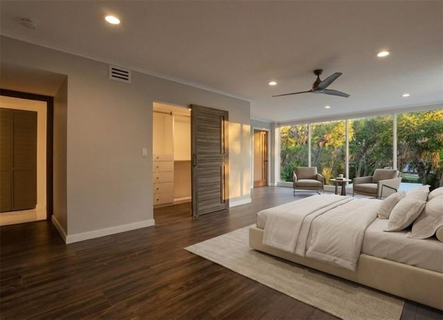 4942 HUBNER CIRCLE, Sarasota, FL 34241