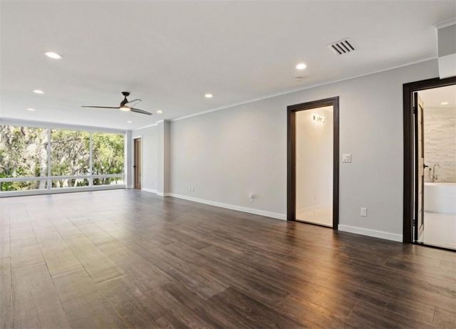 4942 HUBNER CIRCLE, Sarasota, FL 34241