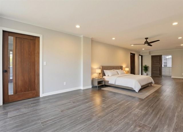 4942 HUBNER CIRCLE, Sarasota, FL 34241