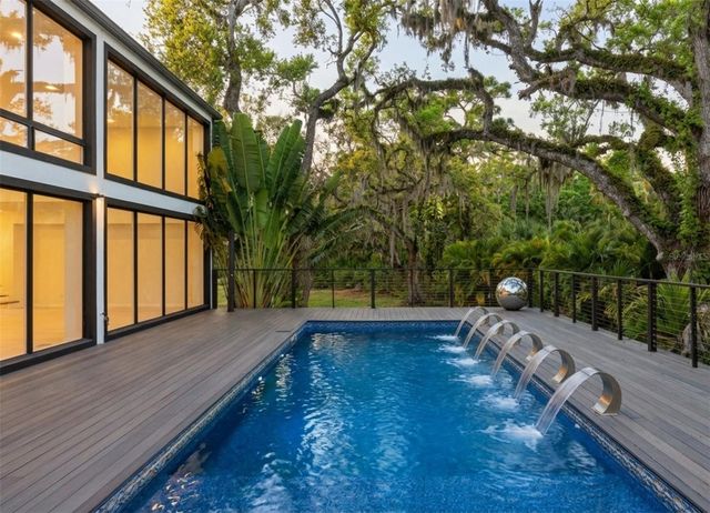 4942 HUBNER CIRCLE, Sarasota, FL 34241