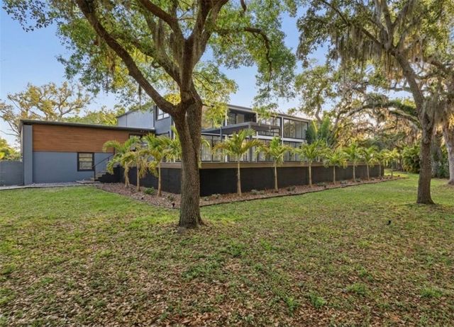 4942 HUBNER CIRCLE, Sarasota, FL 34241