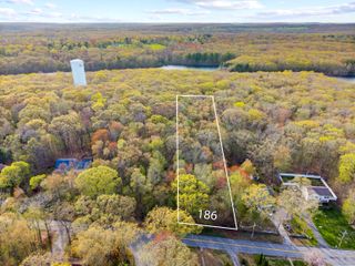186 Canterbury Turnpike, Norwich, CT 06360