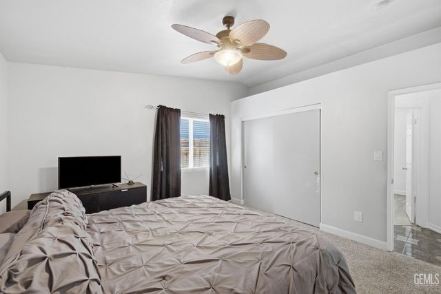 316 El Fuerte Avenue, Bakersfield, CA 93307