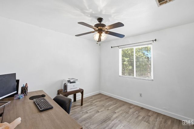 316 El Fuerte Avenue, Bakersfield, CA 93307