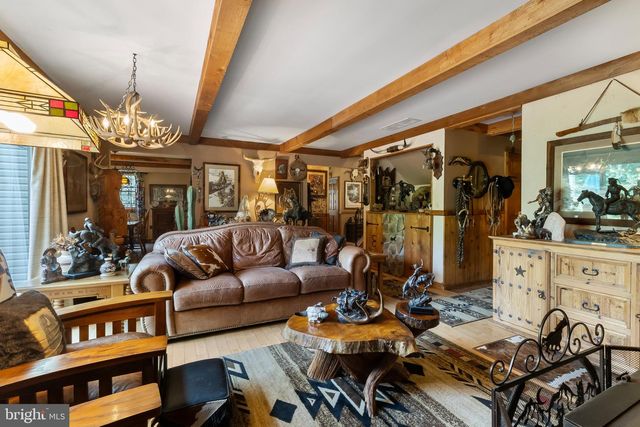 570 WALTON AVE, Mount Laurel, NJ 08054