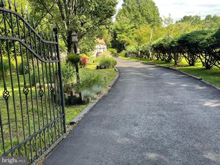 570 WALTON AVE, Mount Laurel, NJ 08054